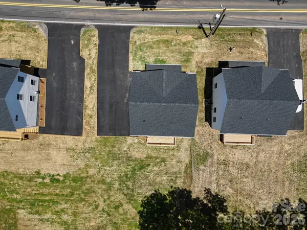 430 Hazel Mill RD, Asheville, NC 28806