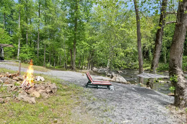 788 Cowee Tunnel RD, Sylva, NC 28779