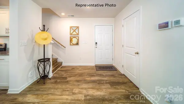 1371 Mammoth RD, Hickory, NC 28602