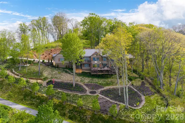 376 Wandering TRL, Waynesville, NC 28785