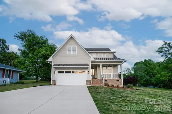 102 Starmount DR, Kings Mountain, NC 28086