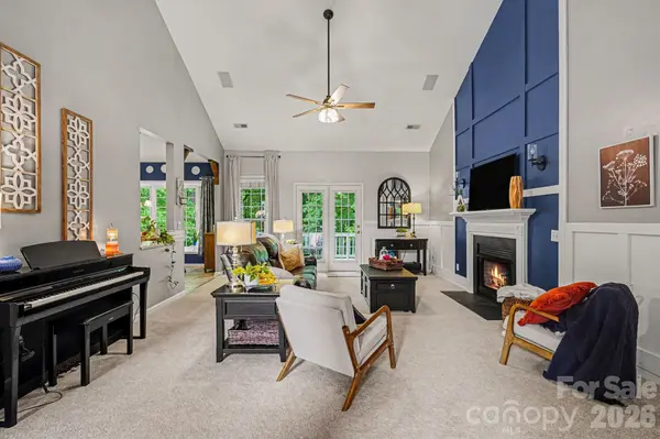 10501 Olde Irongate LN, Mint Hill, NC 28227