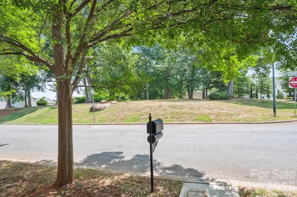 11612 Galashiels DR, Huntersville, NC 28078