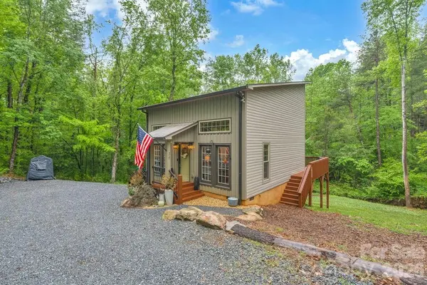 38 Macey DR, Nebo, NC 28761