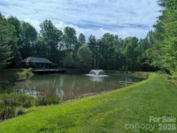 00 Hosta LN, Hendersonville, NC 28739