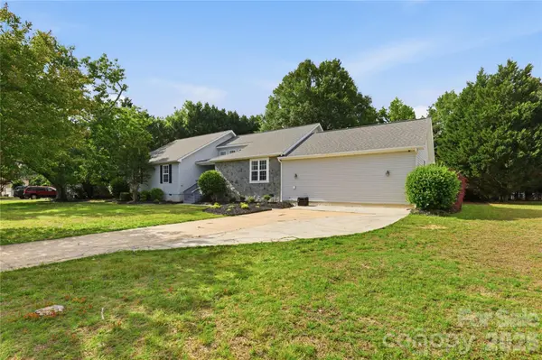 1689 Willowbrook DR, Fort Mill, SC 29708