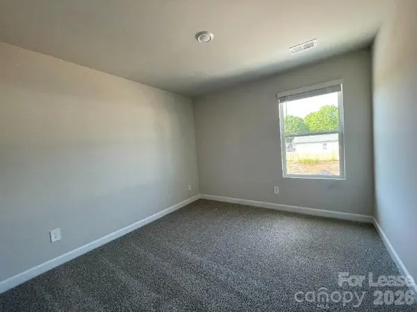 124 Utility LN #B, Mooresville, NC 28115
