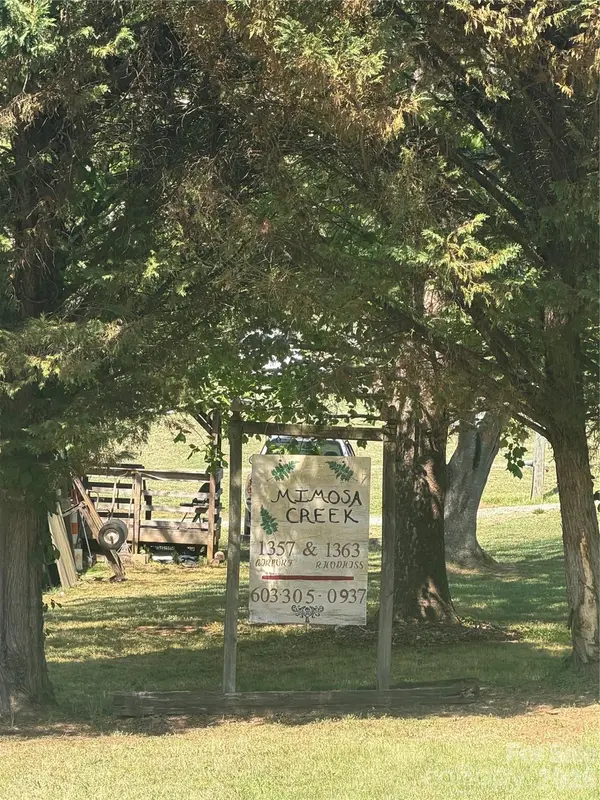 1357 Airport Rhodhiss RD #3, Hickory, NC 28601