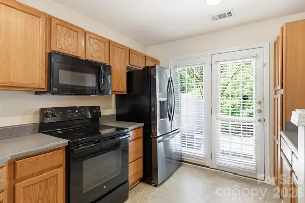 2548 Brackley PL NW, Concord, NC 28027