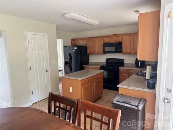 5305 Grandover DR, Gastonia, NC 28054