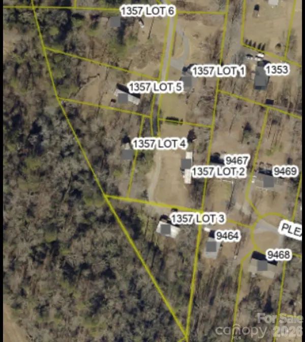1357 Airport Rhodhiss RD #5, Hickory, NC 28601