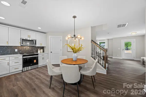 607 N Dixie ST, Cherryville, NC 28021