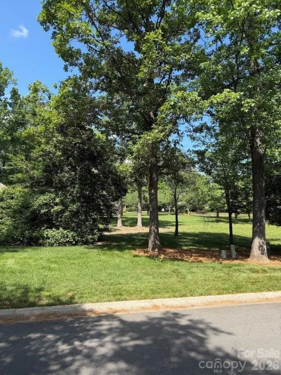 302 Millingport LN, New London, NC 28127