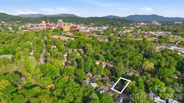 107 Courtland AVE, Asheville, NC 28801