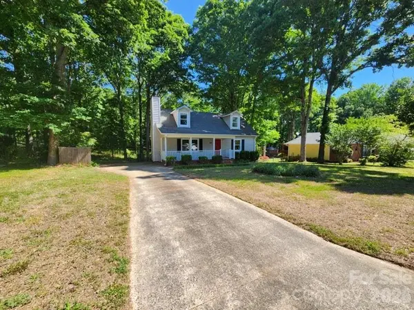 328 Swamp Fox DR, Fort Mill, SC 29715