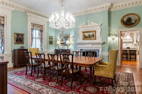 324 Vanderbilt RD, Asheville, NC 28803