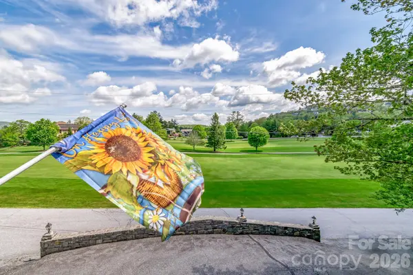 195 Fairway LN, Blowing Rock, NC 28605