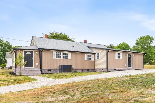2480 Artz RD, Salisbury, NC 28146