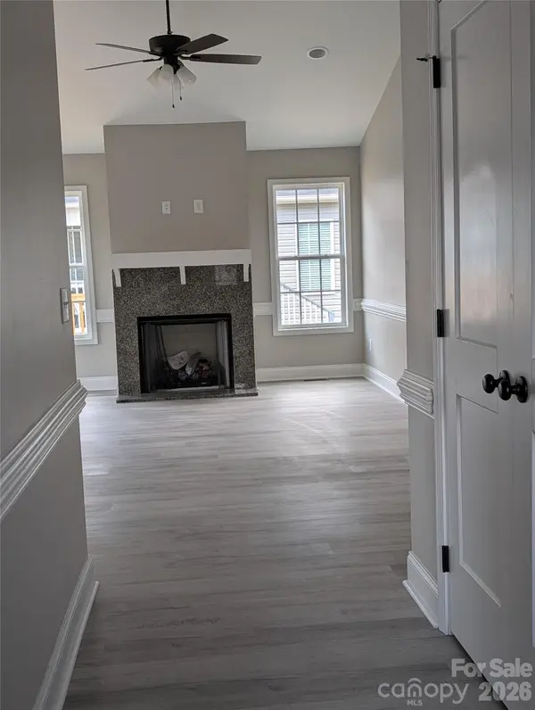 4184 Saltwood DR, Hickory, NC 28602