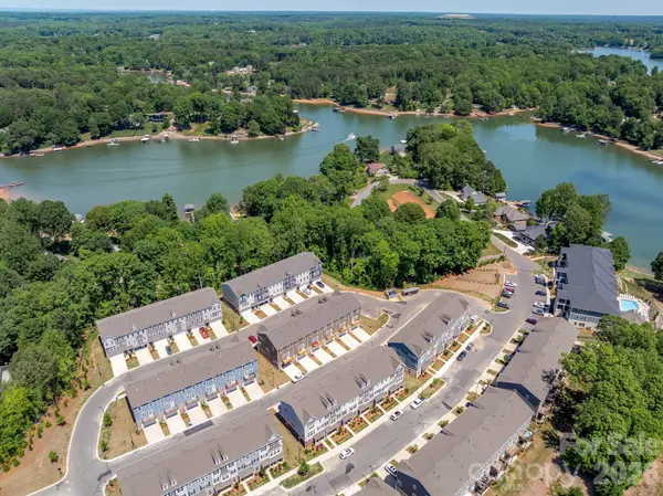 4358 Reed Creek DR, Sherrills Ford, NC 28673