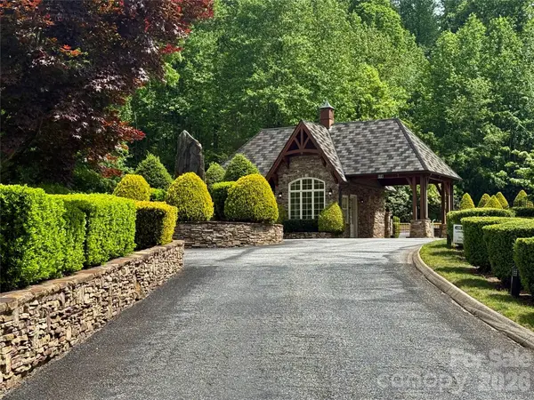 270 Rock Ledge DR #270, Lake Lure, NC 28746