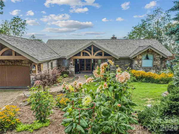 218 Slickrock RD, Burnsville, NC 28714