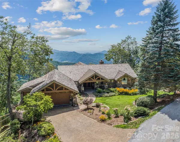 218 Slickrock RD, Burnsville, NC 28714