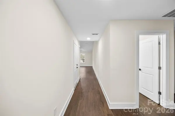 200 Knollwood CIR, Albemarle, NC 28001