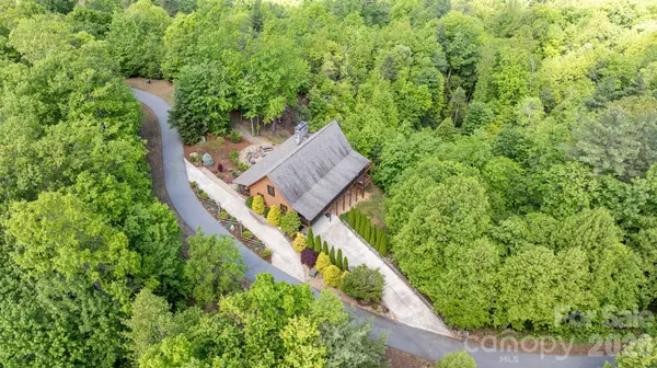 6749 Fire Crest LN, Lenoir, NC 28645
