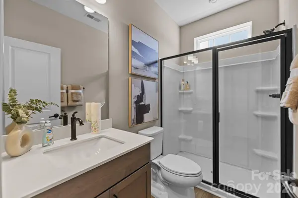 3126 Middle ST, Charlotte, NC 28278