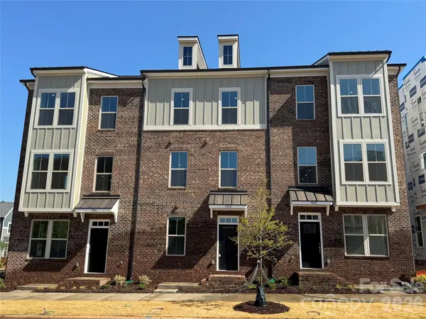 3126 Middle ST, Charlotte, NC 28278