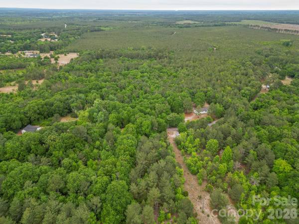 000 Magnolia RD, Bennettsville, SC 29512