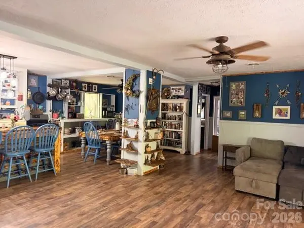 4735 Sugar Hill RD, Marion, NC 28752