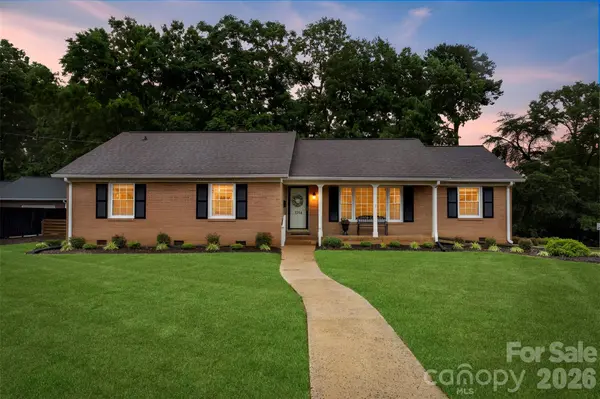 1254 Churchill DR, Gastonia, NC 28054