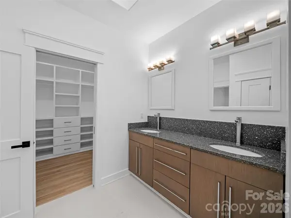 92 Cedar ST, Asheville, NC 28803
