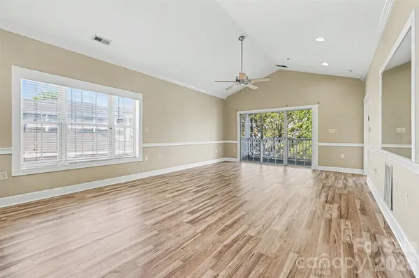 9241 Meadow Vista RD, Charlotte, NC 28213