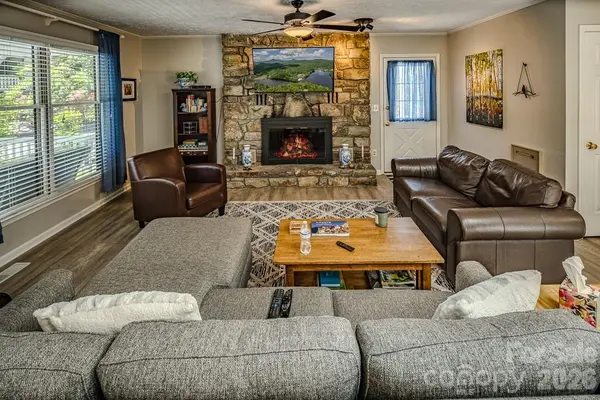 38 Rocky Meadows RD, Newland, NC 28657