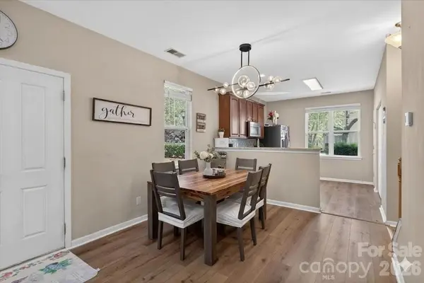 10810 Princeton Village DR, Charlotte, NC 28277