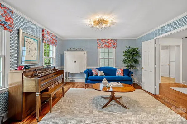 251 Ney CIR, Davidson, NC 28036