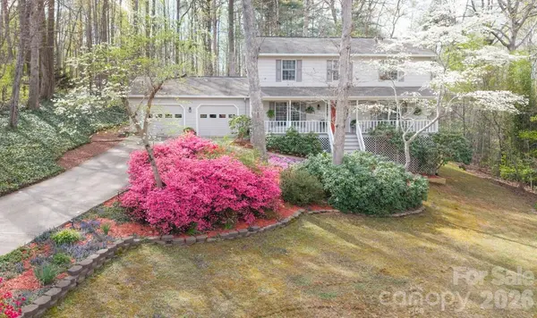 105 Horse Shoe LN, Morganton, NC 28655
