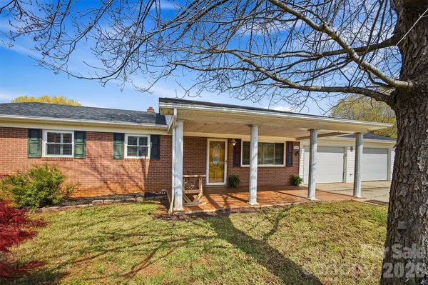 2174 Chester AVE, Morganton, NC 28655
