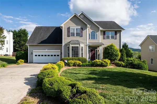 48 Brownstone CT, Fletcher, NC 28732