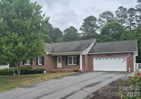 5126 Silver Tree TRL, Conover, NC 28613
