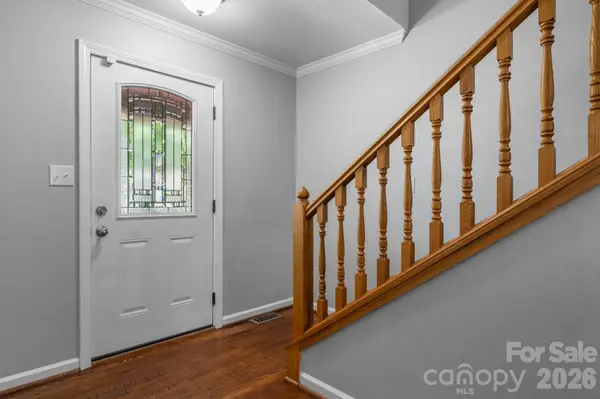 2025 34th Avenue DR NE, Hickory, NC 28601