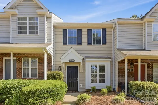 10584 English Setter WAY, Charlotte, NC 28269