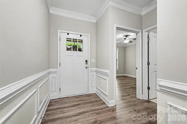 122 Boatwright LN, Mooresville, NC 28117