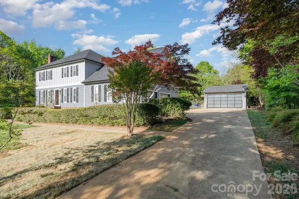 8823 Dartmoor PL, Mint Hill, NC 28227