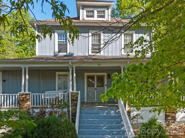 33 Vance AVE, Black Mountain, NC 28711