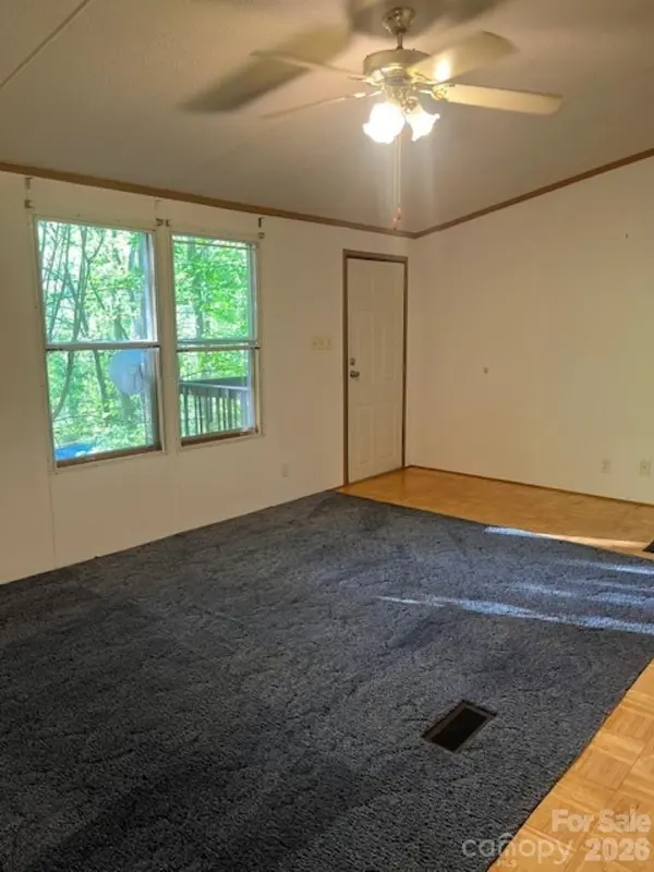 50 E Wabash DR, Sylva, NC 28779