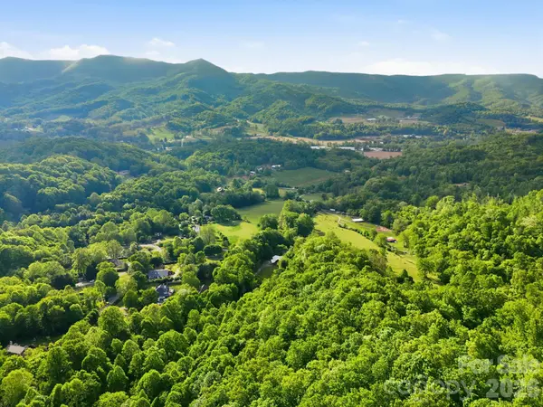 108 Wakulla WAY, Waynesville, NC 28785